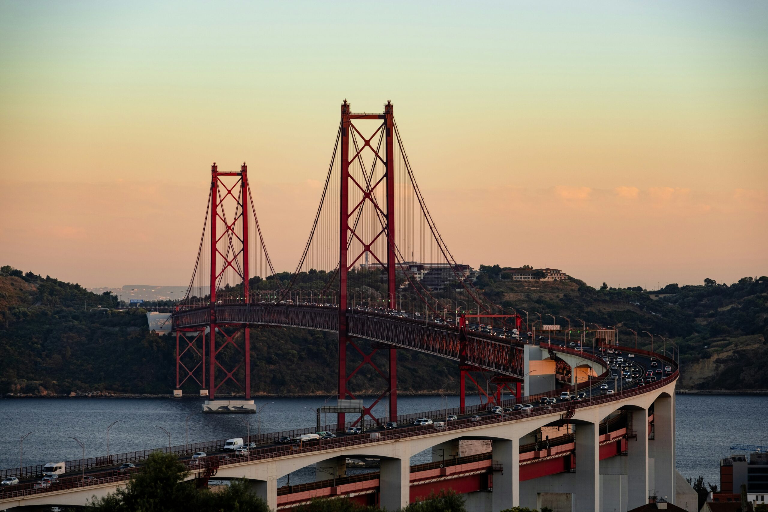 portuguese-gravity-BfL_1OvJV8c-unsplash